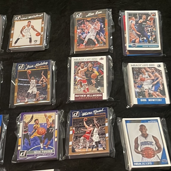 Here are the pictures for the mystery pack 20 - Picture 3 of 5